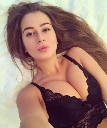 Алиса, 24